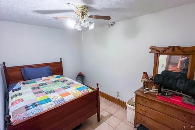 a patio with patio outdoor seating and yard