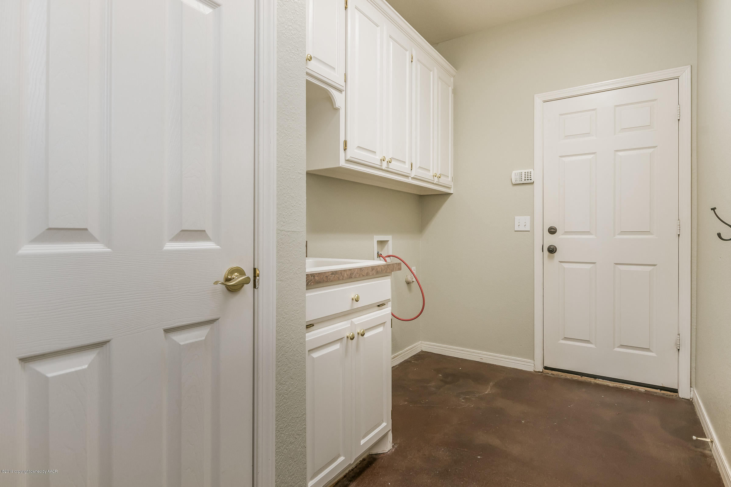 7415 Bayswater Road Amarillo, TX 79119 - Photo 17 of 31 Utility Room