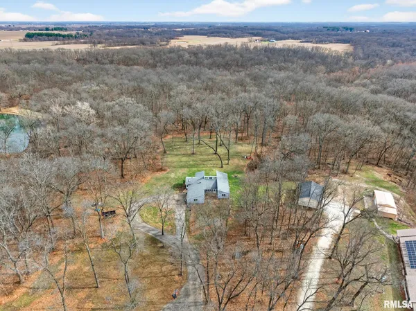 $275,000 | 568 Knox Highway 26, Galesburg, IL 61401