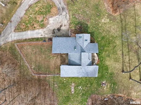 $275,000 | 568 Knox Highway 26, Galesburg, IL 61401