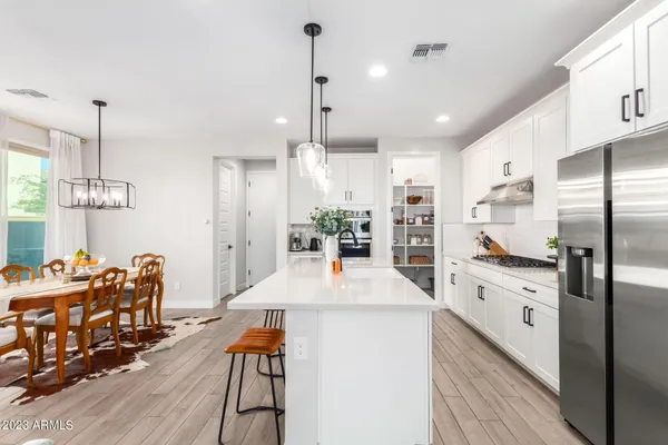 $2,700 | 2029 West Kinfield Trail, Phoenix, AZ 85085