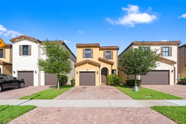 $485,000 | 5215 Northwest 50th Terrace, Tamarac, FL 33319