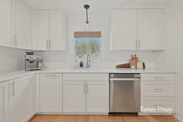 $529,900 | 8619 Fulton Street East, Ada, MI 49301