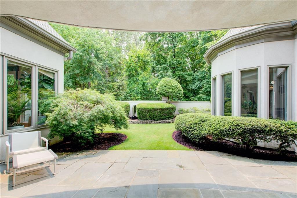 115 Cross Roads Court Atlanta, GA 30327 - Photo 20 of 55