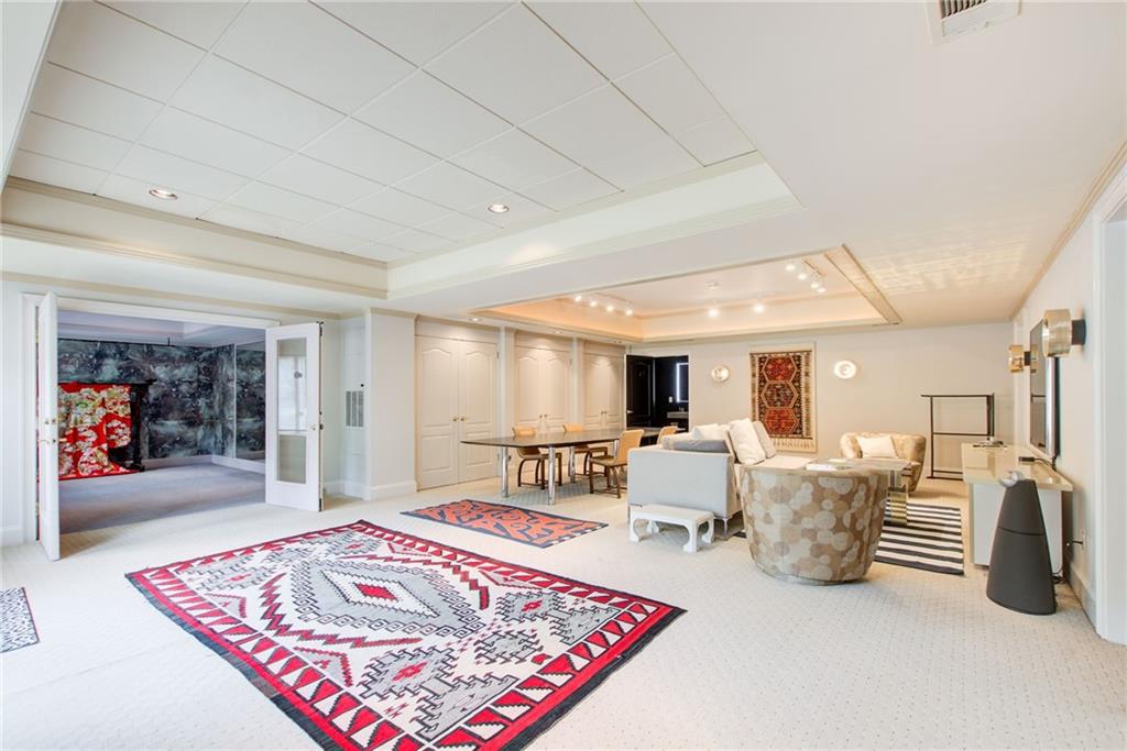 115 Cross Roads Court Atlanta, GA 30327 - Photo 39 of 55