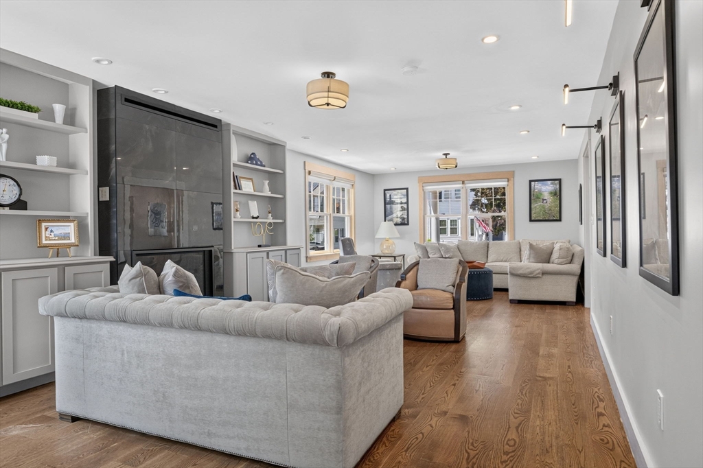 174 Bartlett Road Winthrop, MA 02152 - Photo 5 of 42