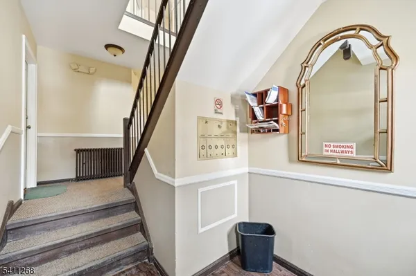 $1,900 | 349 Bloomfield Avenue, Unit 18, Verona, NJ 07044