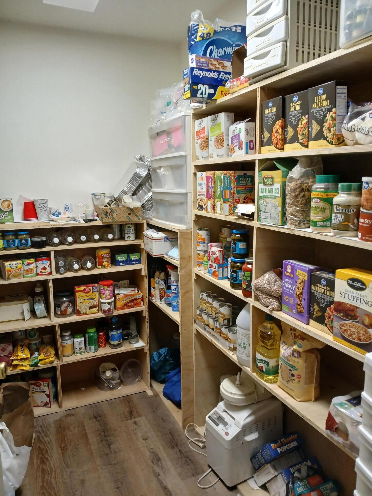 26949 Freemont Road Sprague River, OR 97639 - Photo 29 of 69 Pantry