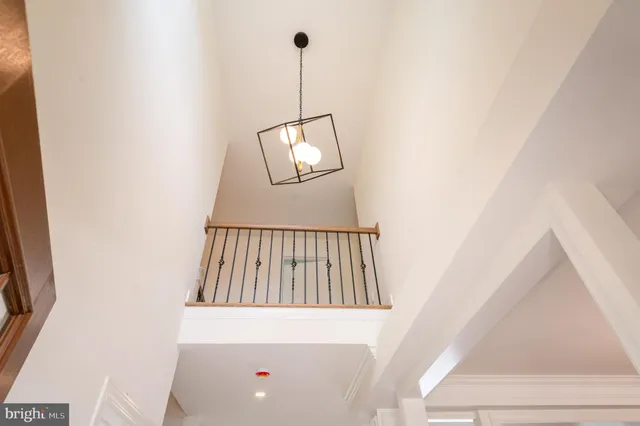 a view of entryway with a front door