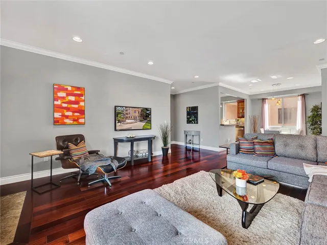 $4,100 | 11280 La Maida Street, Unit 401, North Hollywood, CA 91602