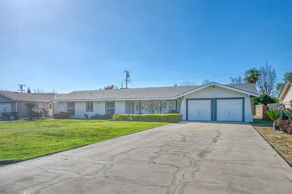$555,000 | 2511 18th Avenue, Kingsburg, CA 93631