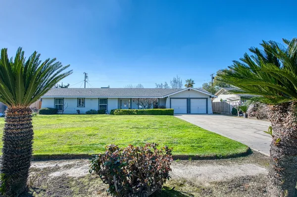 $555,000 | 2511 18th Avenue, Kingsburg, CA 93631