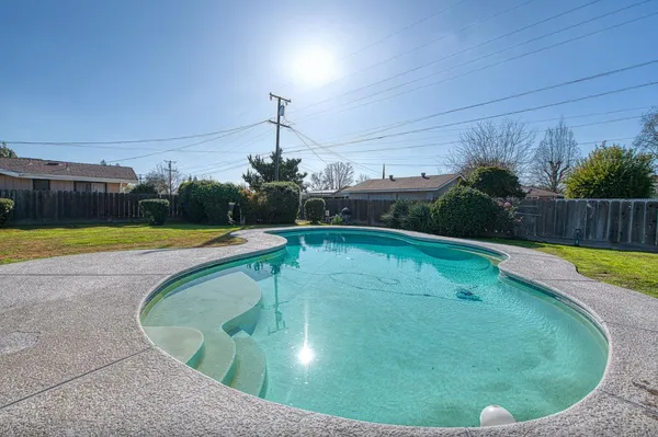 $569,000 | 2511 18th Avenue, Kingsburg, CA 93631