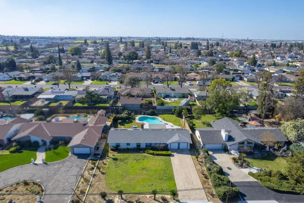 $555,000 | 2511 18th Avenue, Kingsburg, CA 93631