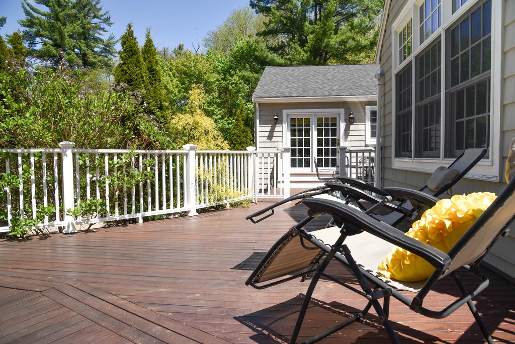 18 Saunders Road Lynnfield, MA 01940 - Photo 28 of 30 Gallery Image 28