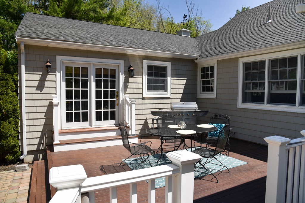 18 Saunders Road Lynnfield, MA 01940 - Photo 29 of 30 Gallery Image 29