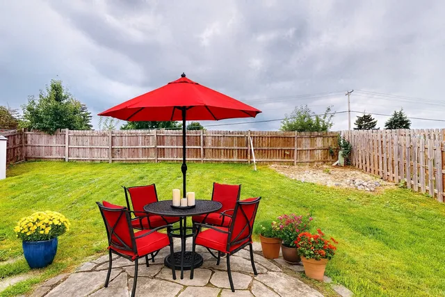 $3,000 | 304 Jackson Street, Bartlett, IL 60103