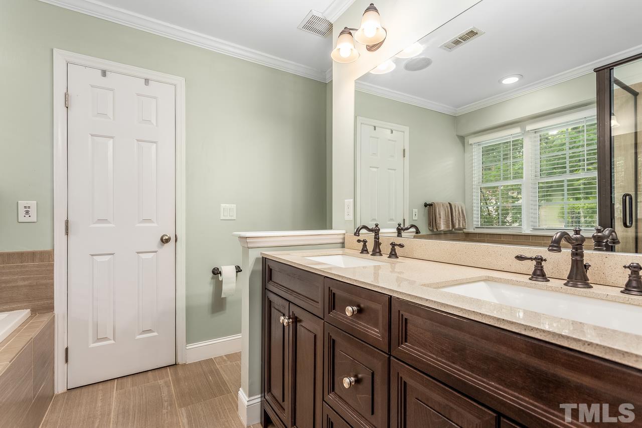 12300 Hartwick Court Raleigh, NC 27613 - Photo 16 of 21