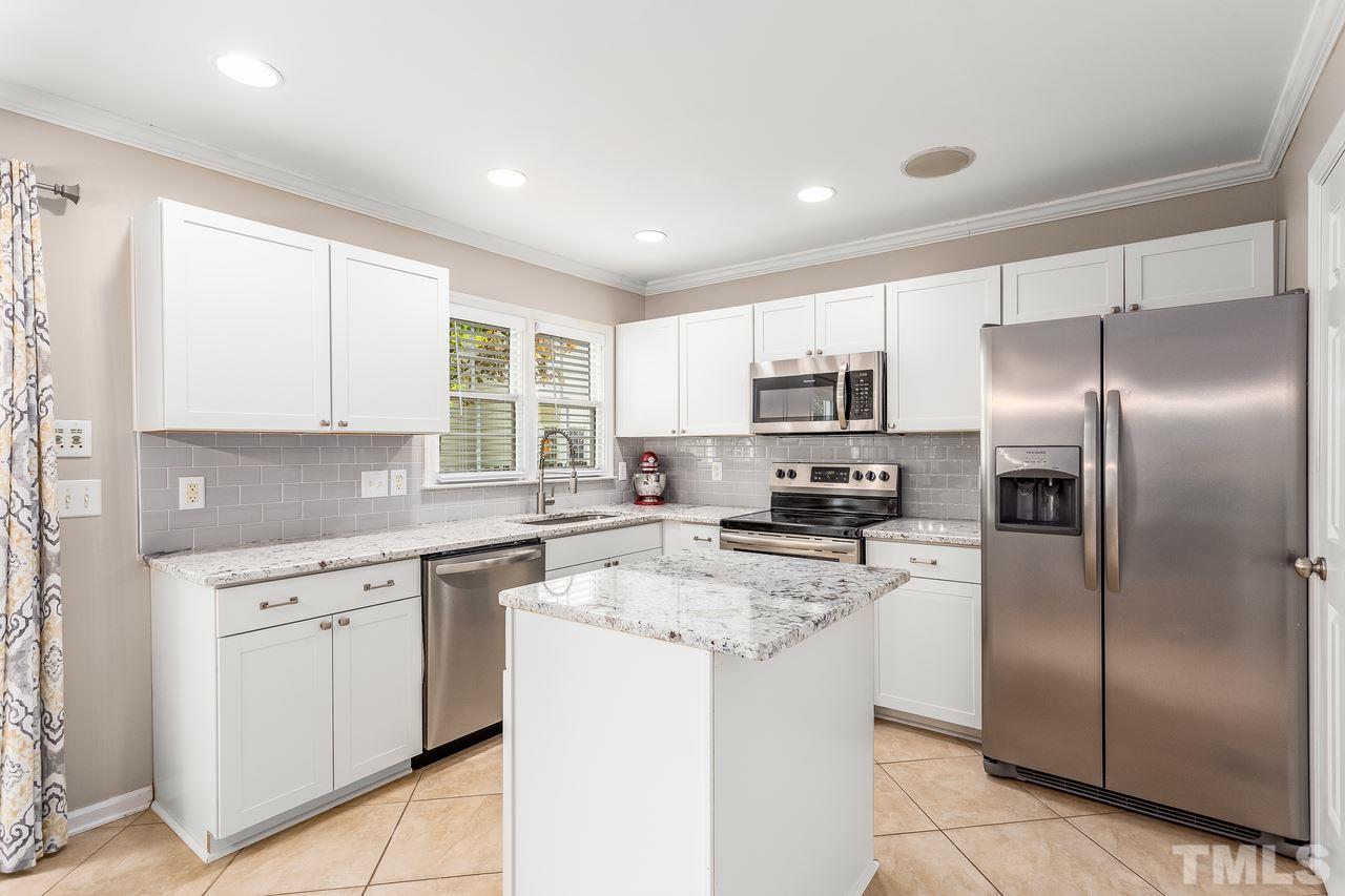 12300 Hartwick Court Raleigh, NC 27613 - Photo 9 of 21