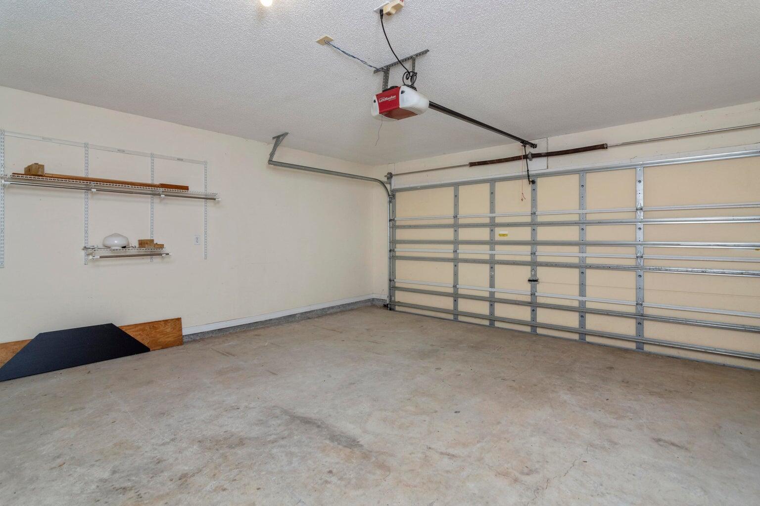 168 Cabana Way Crestview, FL 32536 - Photo 9 of 29 a view of a garage