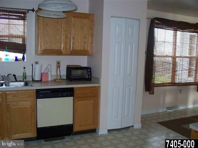 996 Hostetter Road Hanover, PA 17331 - Photo 11 of 25