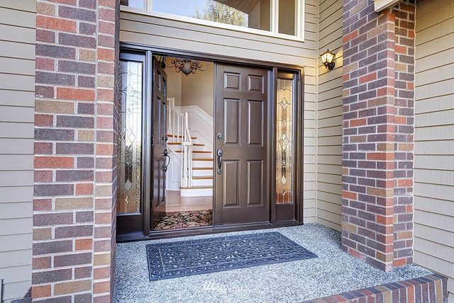 $865,400 | 17207 Southeast 45th Street, Bellevue, WA 98006