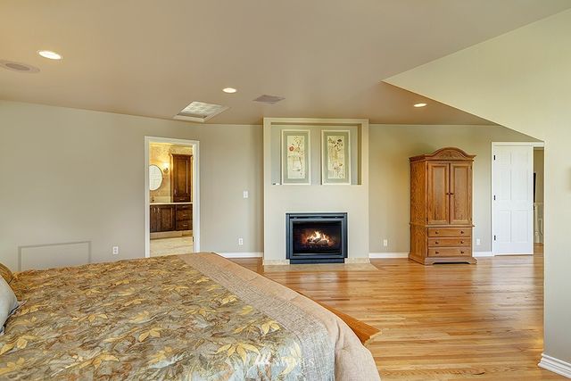 $865,400 | 17207 Southeast 45th Street, Bellevue, WA 98006