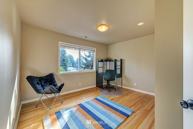 $865,400 | 17207 Southeast 45th Street, Bellevue, WA 98006