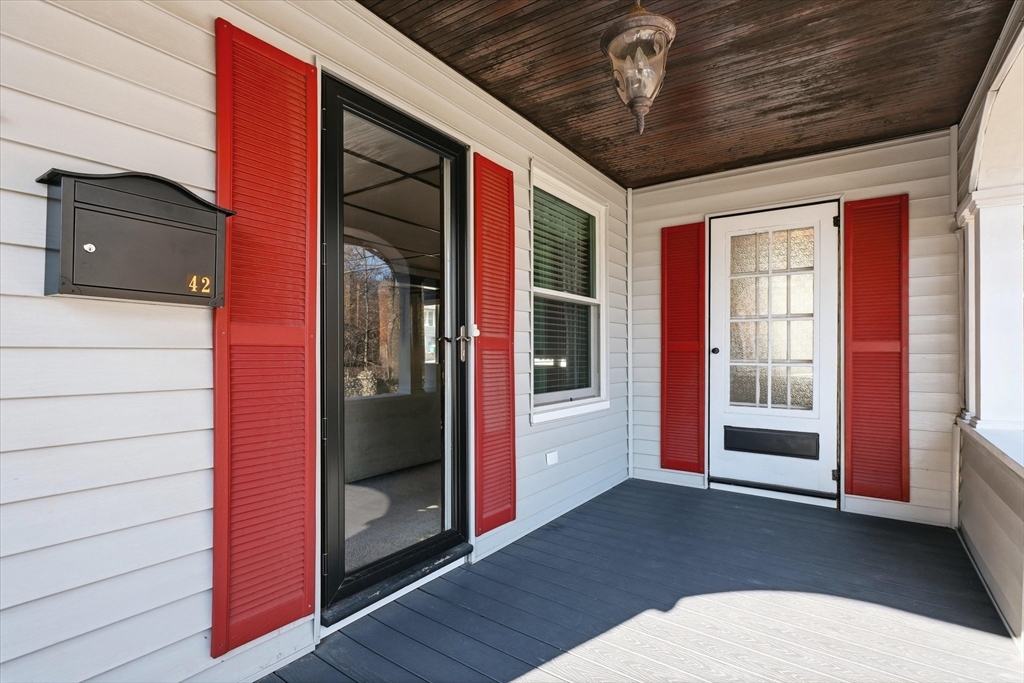 42 Great Woods Road Lynn, MA 01904 - Photo 3 of 42