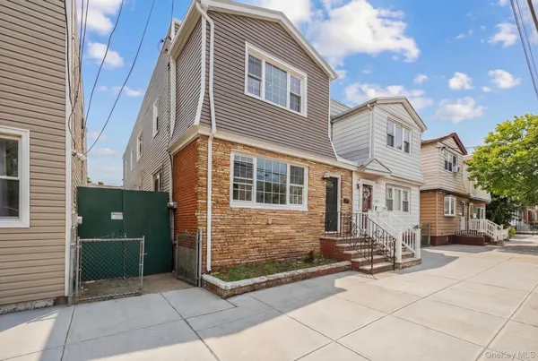 $1,299,000 | 92-10 104th Street | Richmond Hill