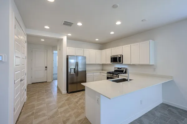 $2,500 | 17347 West Gray Fox Trail, Surprise, AZ 85387