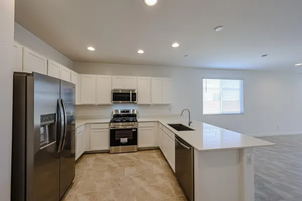 $2,500 | 17347 West Gray Fox Trail, Surprise, AZ 85387