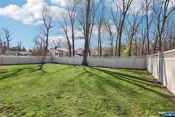 a view of yard with entertaining space