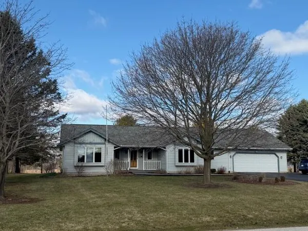 $624,900 | 333 Lake Shore Road, Grafton, WI 53024