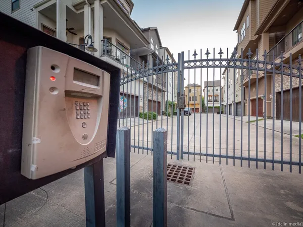 $2,997 | 4118 Bonner View Lane, Houston, TX 77007