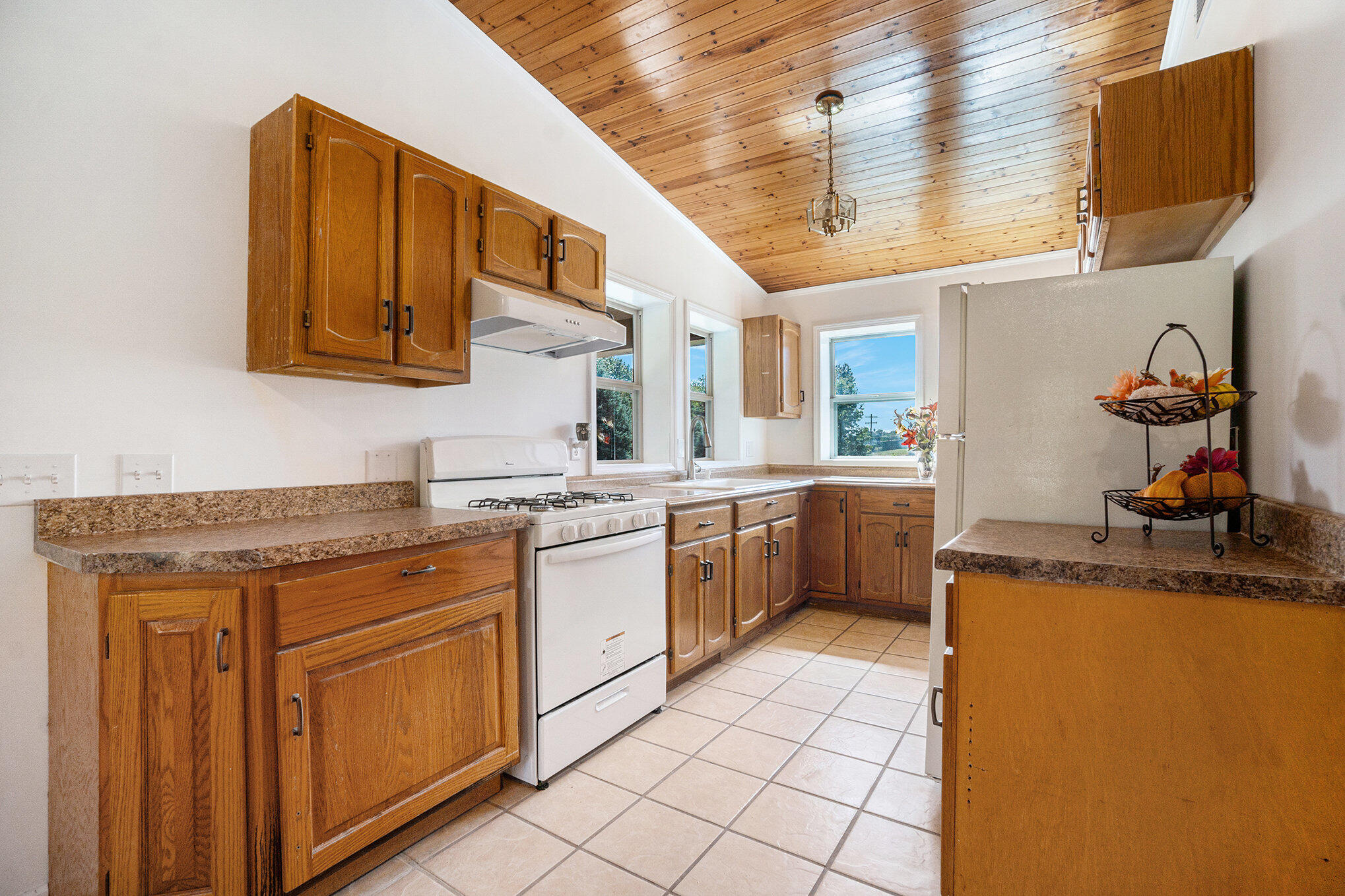 10888 Highway 60 Three Rivers, MI 49093 - Photo 8 of 19 Kitchen