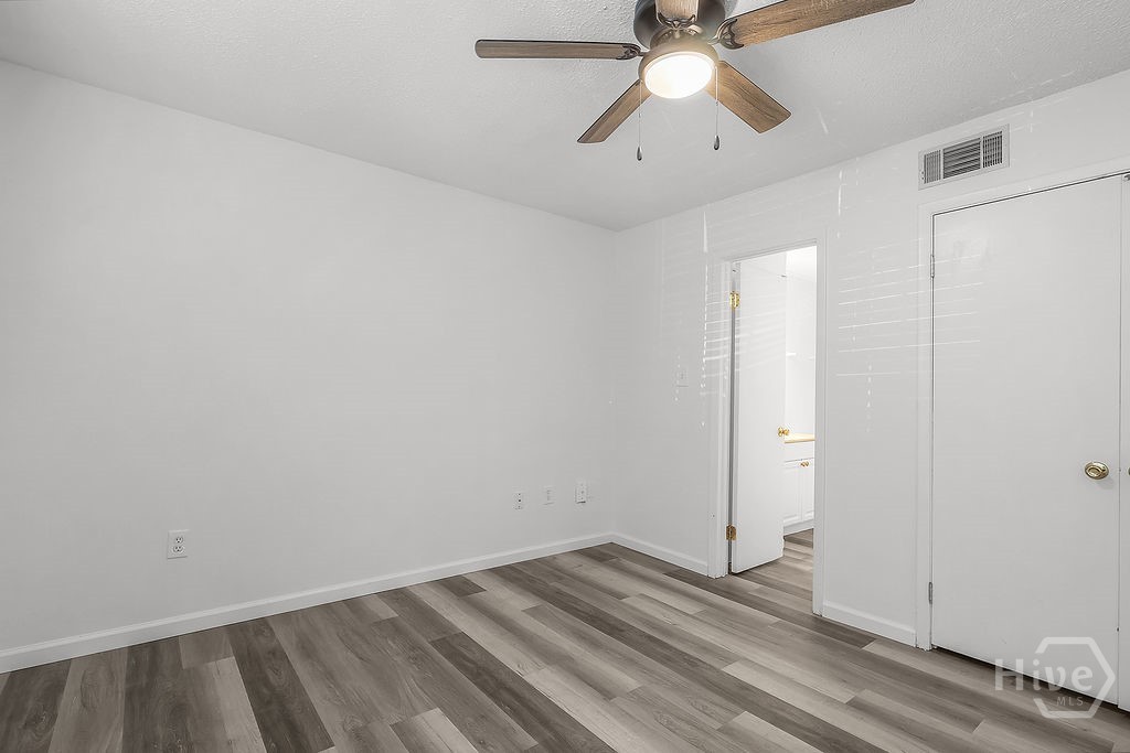 401 North Cromwell Road, Unit T1 Savannah, GA 31410 - Photo 23 of 36