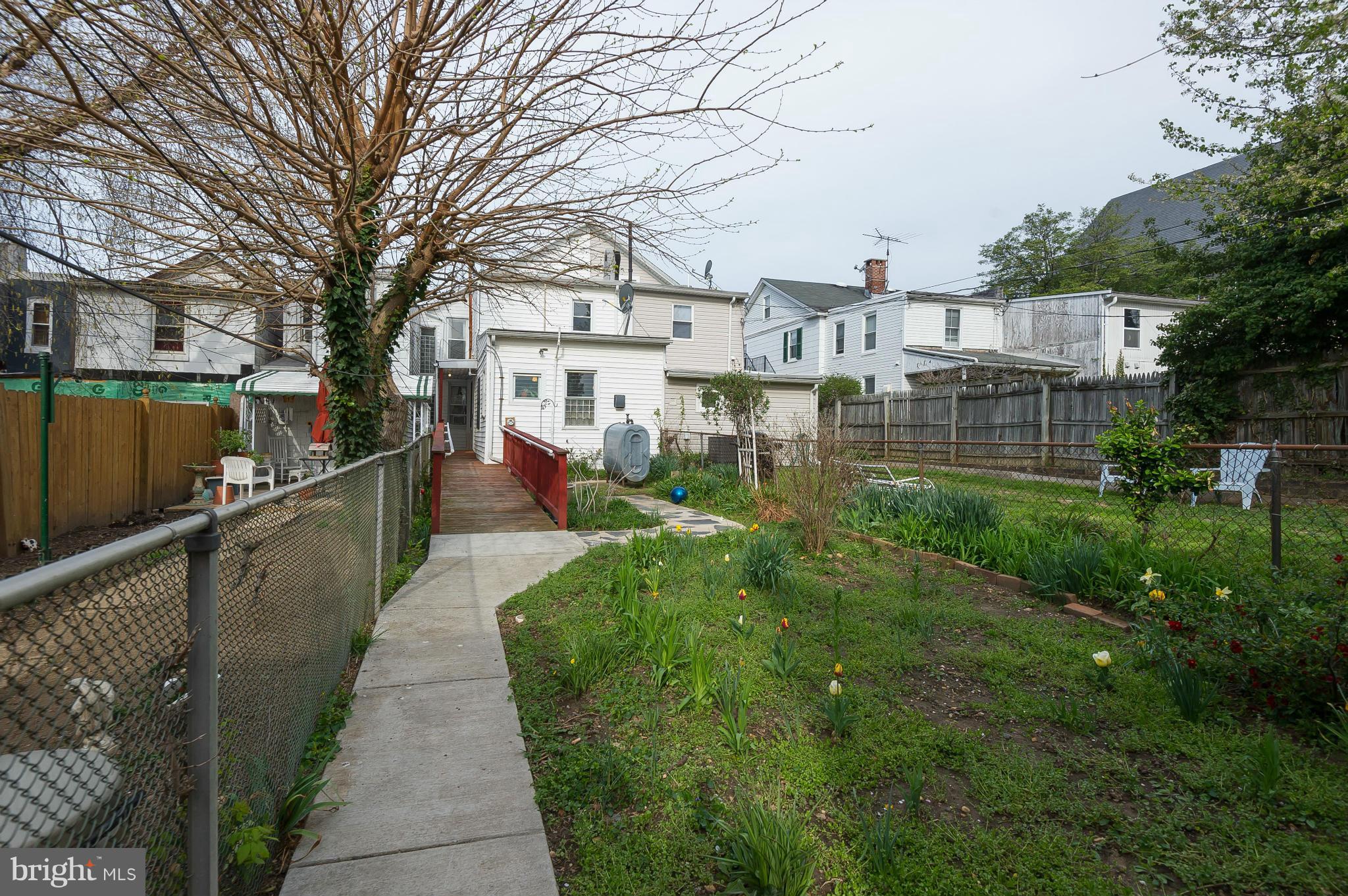 3633 Roland Avenue Baltimore, MD 21211 - Photo 27 of 30 Exterior (Rear)