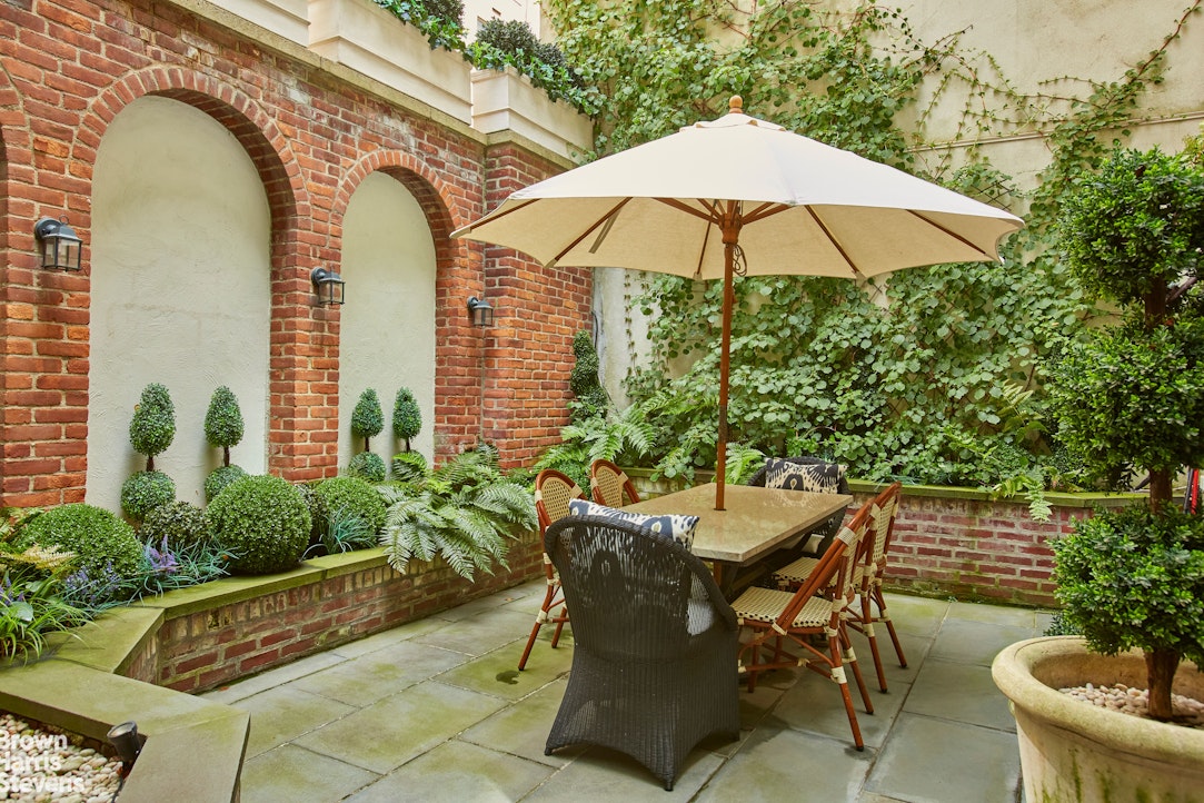 15 East 82nd Street, Unit TRIPLEX Manhattan, NY 10028 - Photo 20 of 31