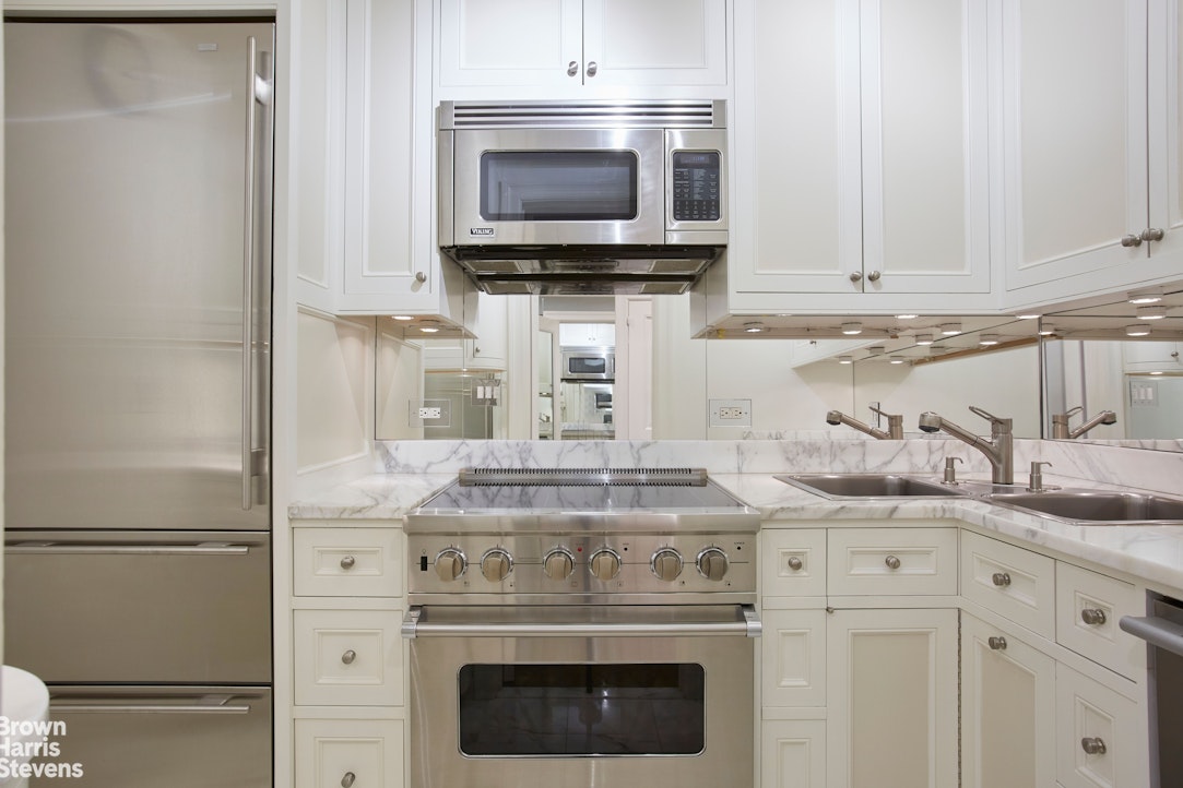 15 East 82nd Street, Unit TRIPLEX Manhattan, NY 10028 - Photo 24 of 31