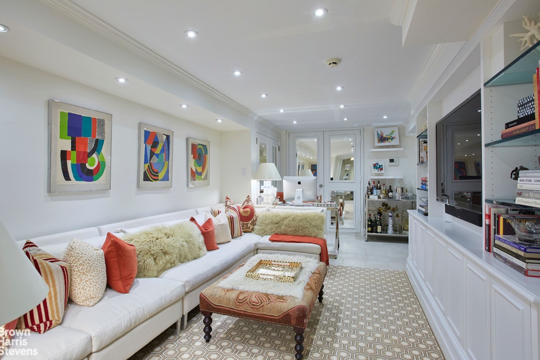 15 East 82nd Street, Unit TRIPLEX Manhattan, NY 10028 - Photo 29 of 31