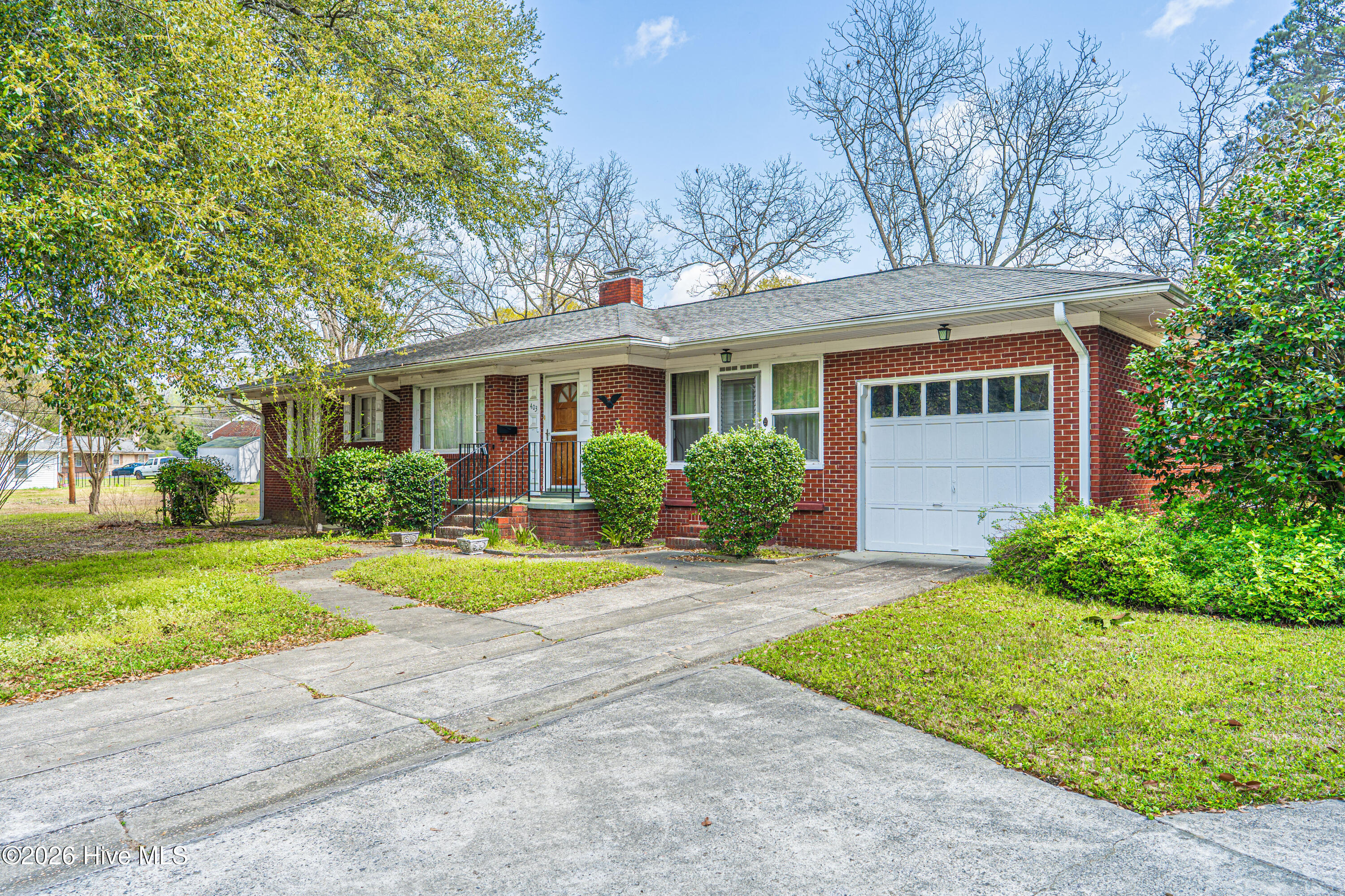 403 Airport Road Rockingham, NC 28379 - Photo 2 of 41 DSC01413