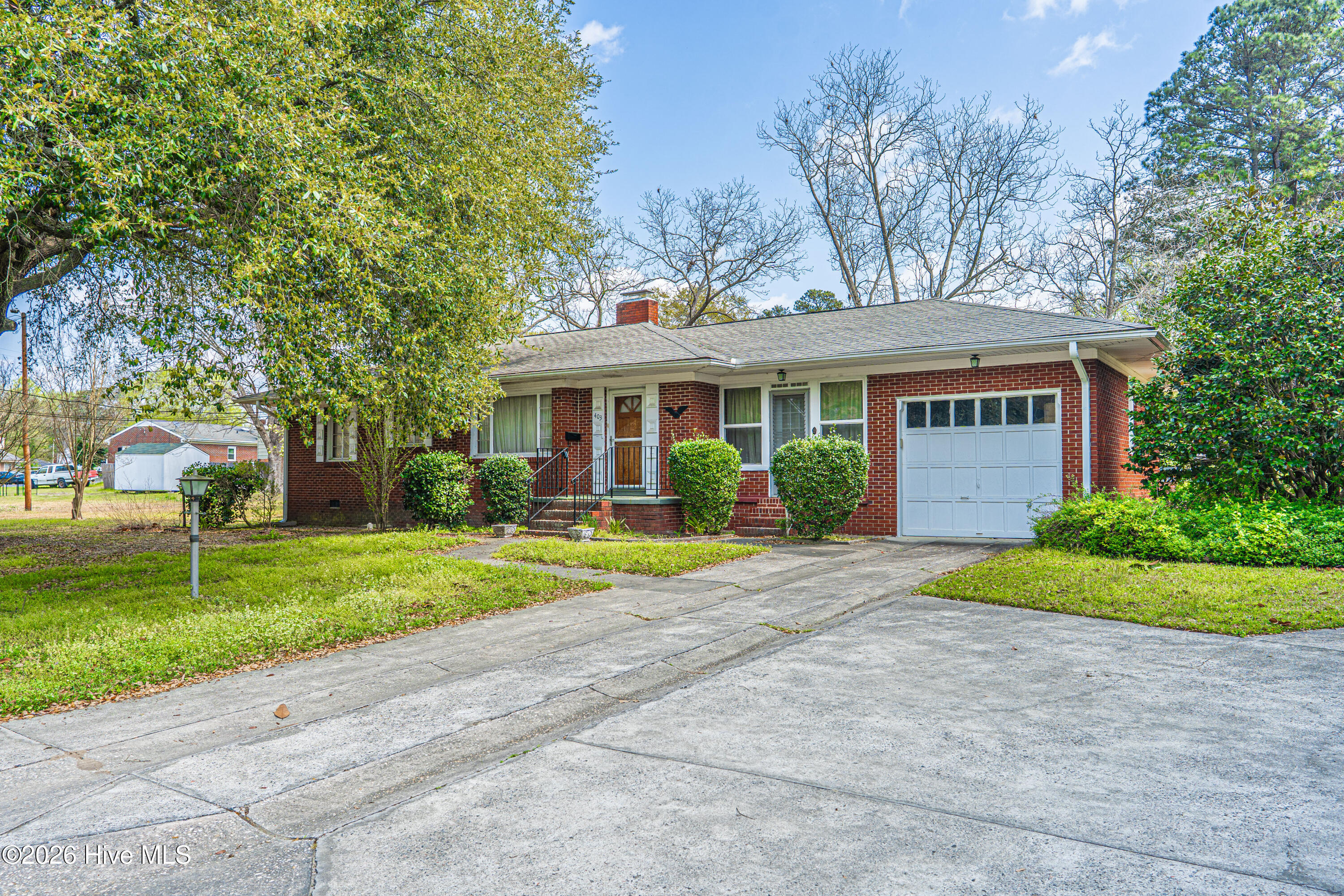 403 Airport Road Rockingham, NC 28379 - Photo 3 of 41 DSC01415