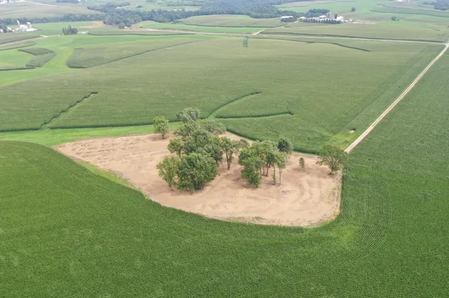 $185,000 | 27 County Road 27, Altura, MN 55910