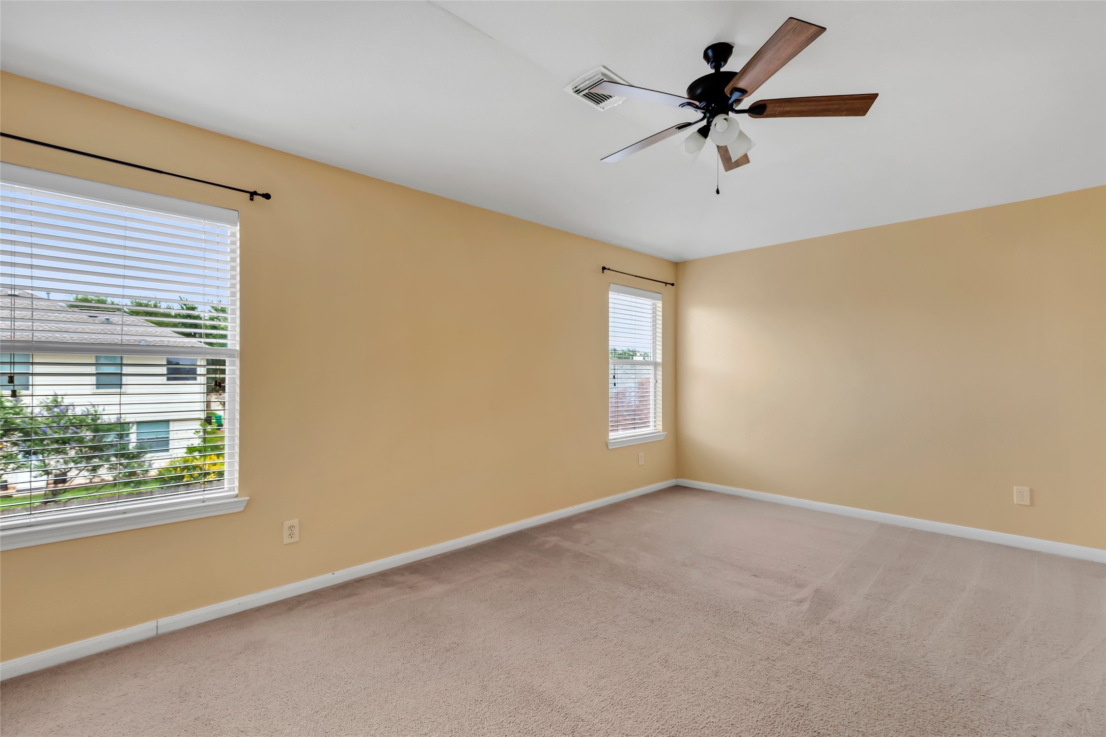 15835 Flagstone Walk Way Houston, TX 77049 - Photo 20 of 28 upstairs bedroom 3