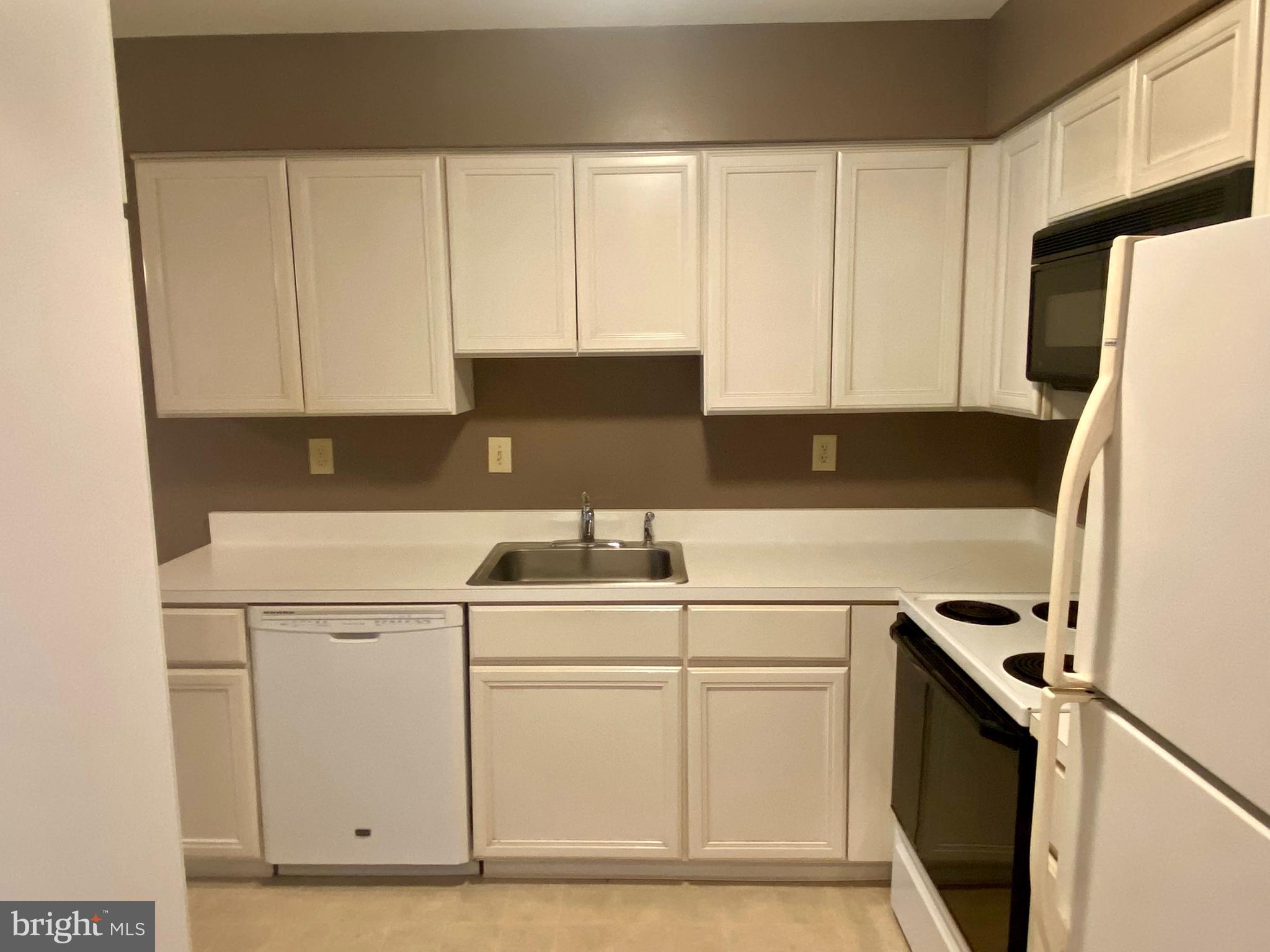 547 Pewter Drive Exton, PA 19341 - Photo 12 of 25 Kitchen