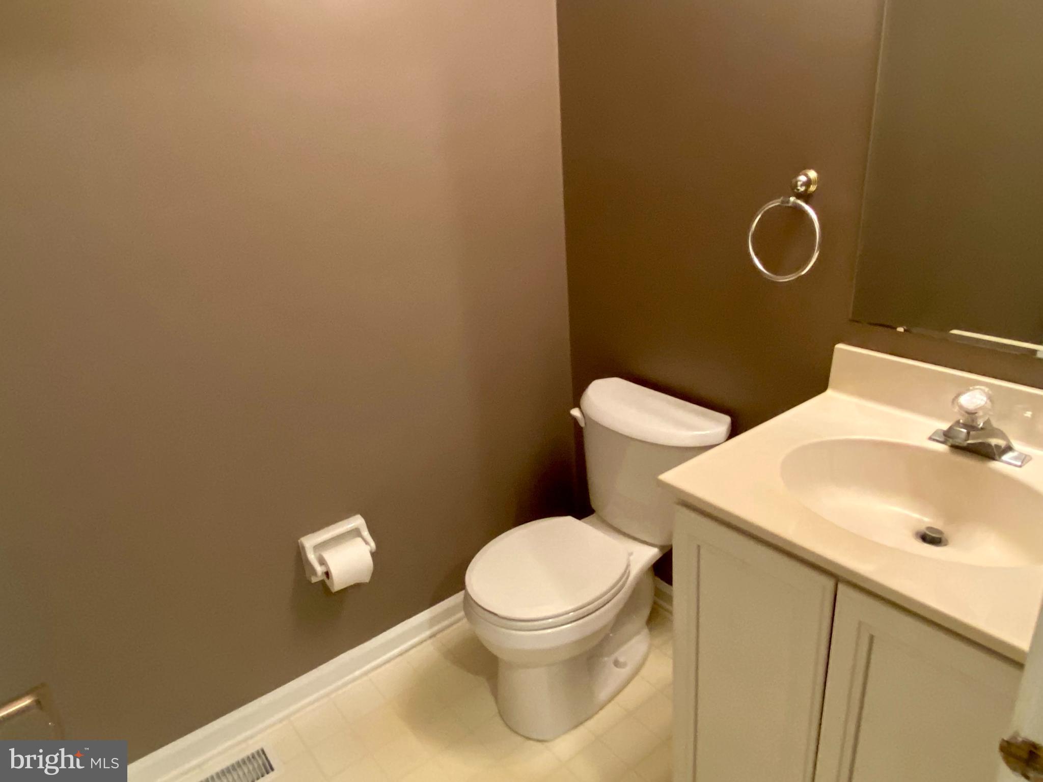 547 Pewter Drive Exton, PA 19341 - Photo 15 of 25 Powder Room