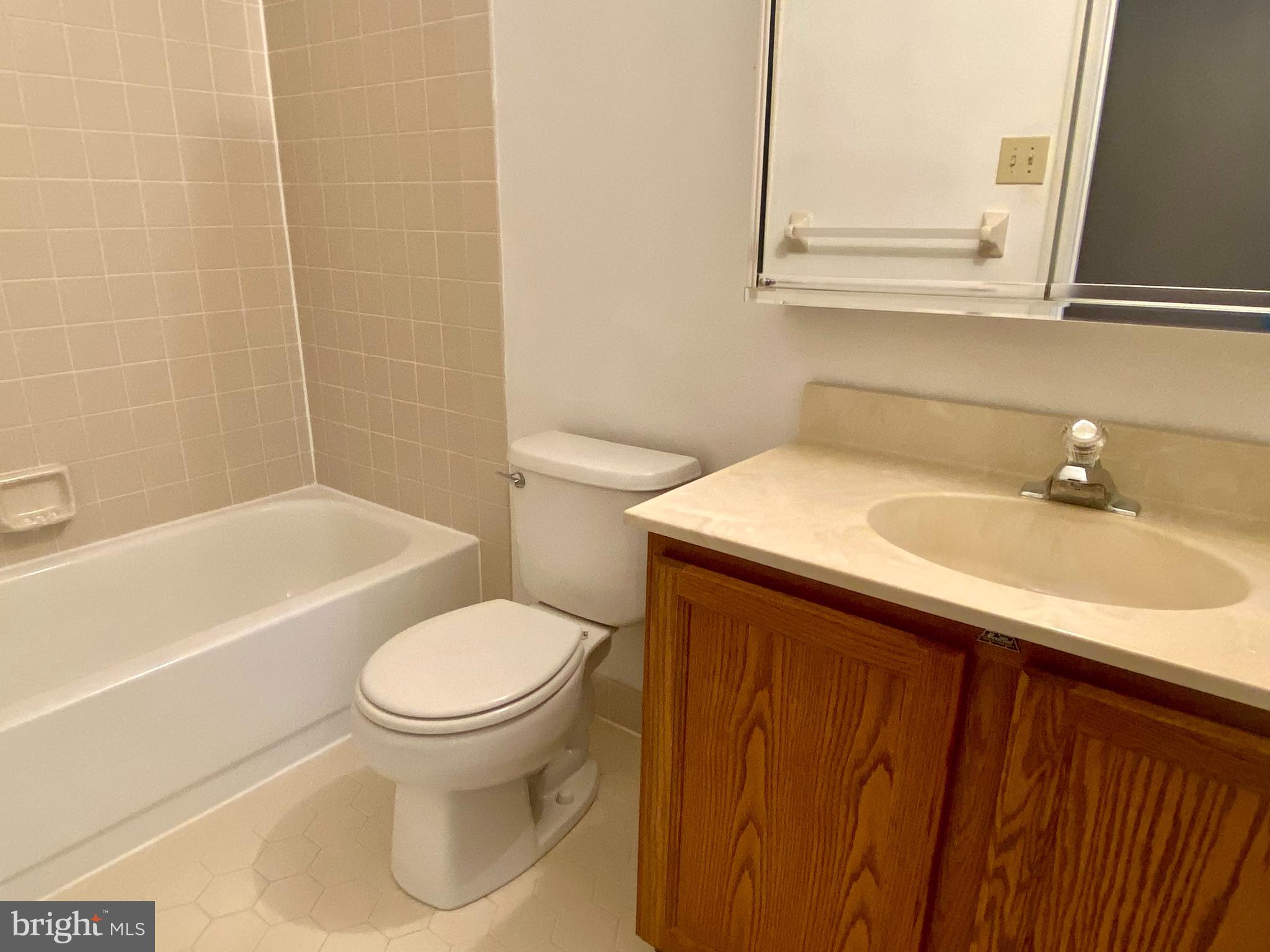 547 Pewter Drive Exton, PA 19341 - Photo 21 of 25 2nd Floor Bathroom