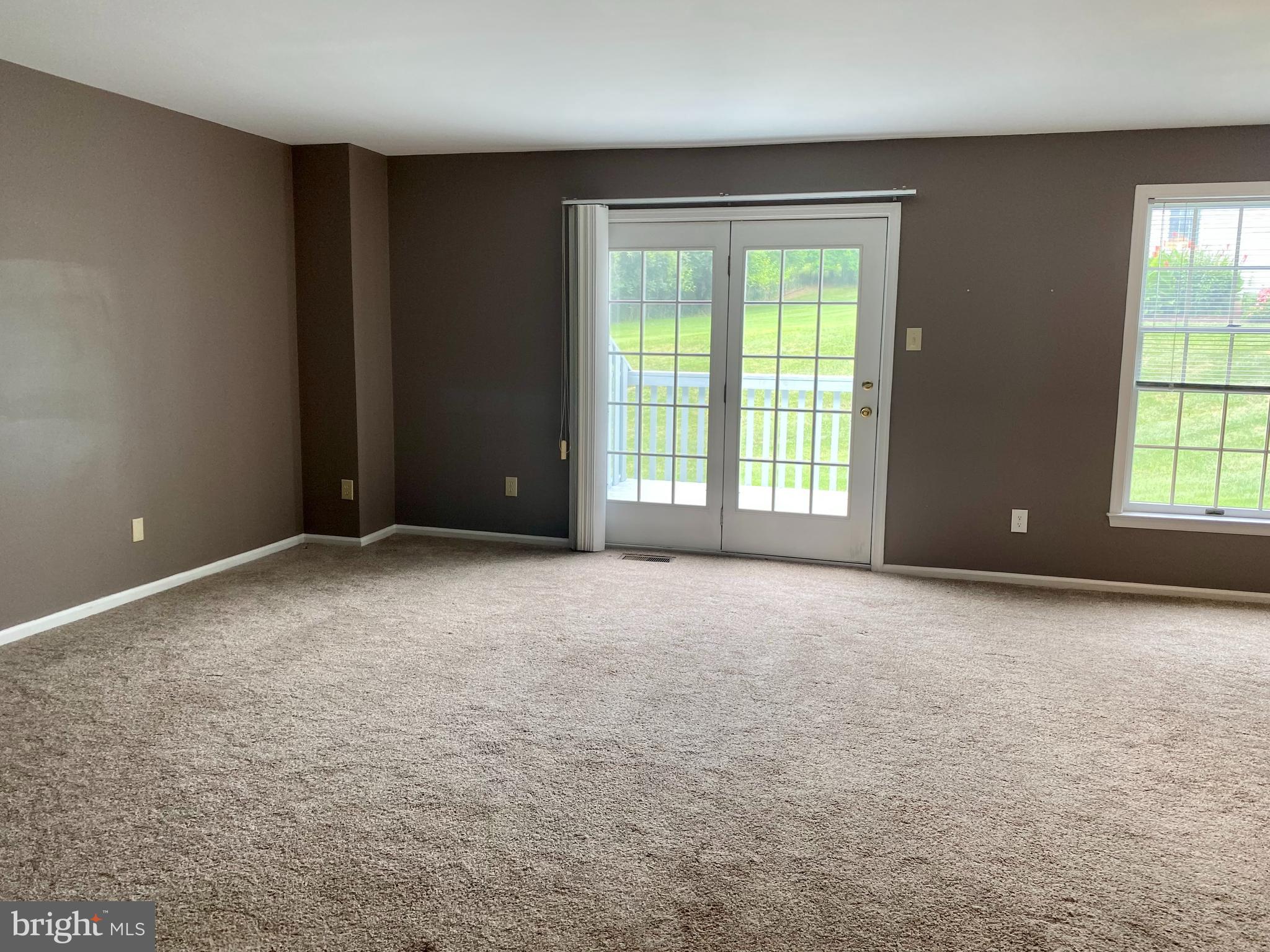 547 Pewter Drive Exton, PA 19341 - Photo 8 of 25 Living Room