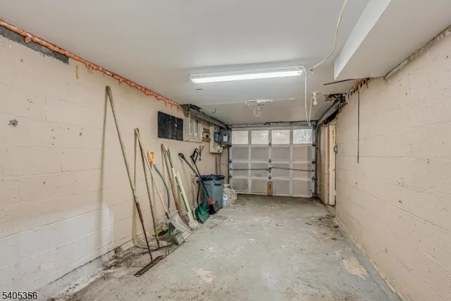 $300,000 | 105 Lake Avenue, Newton, NJ 07860